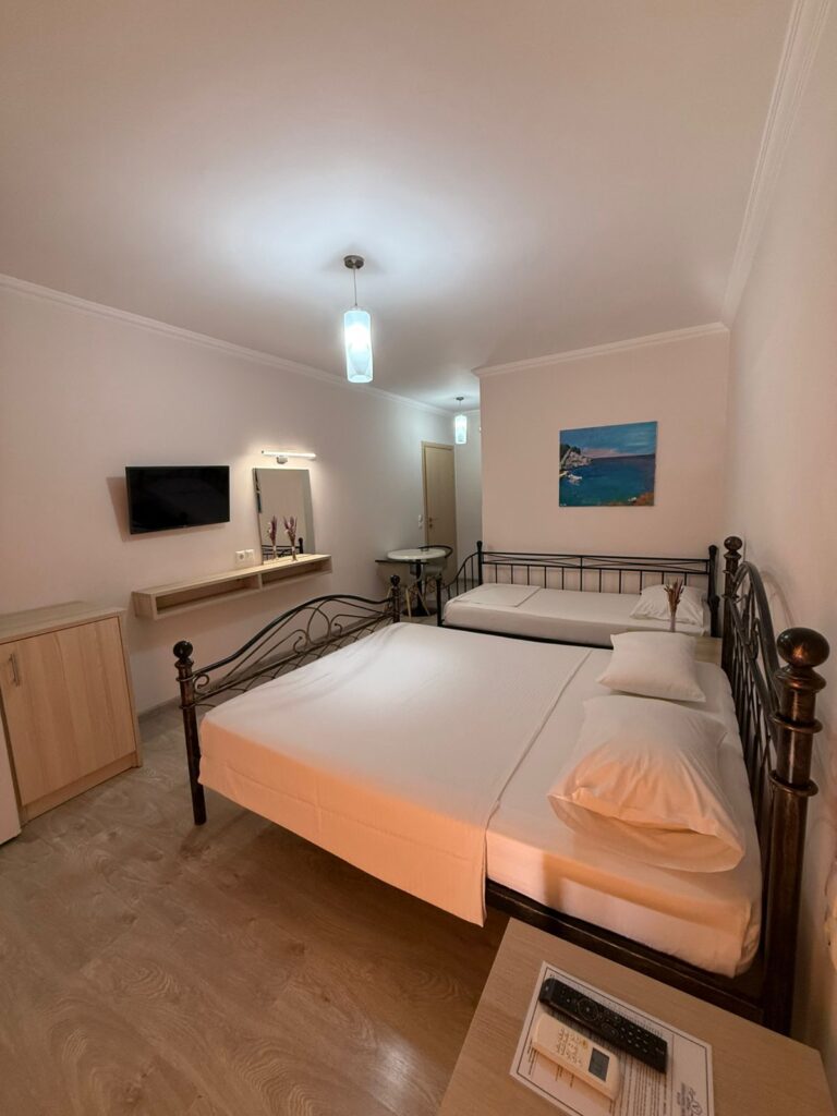 Vironas hotel atmosphere