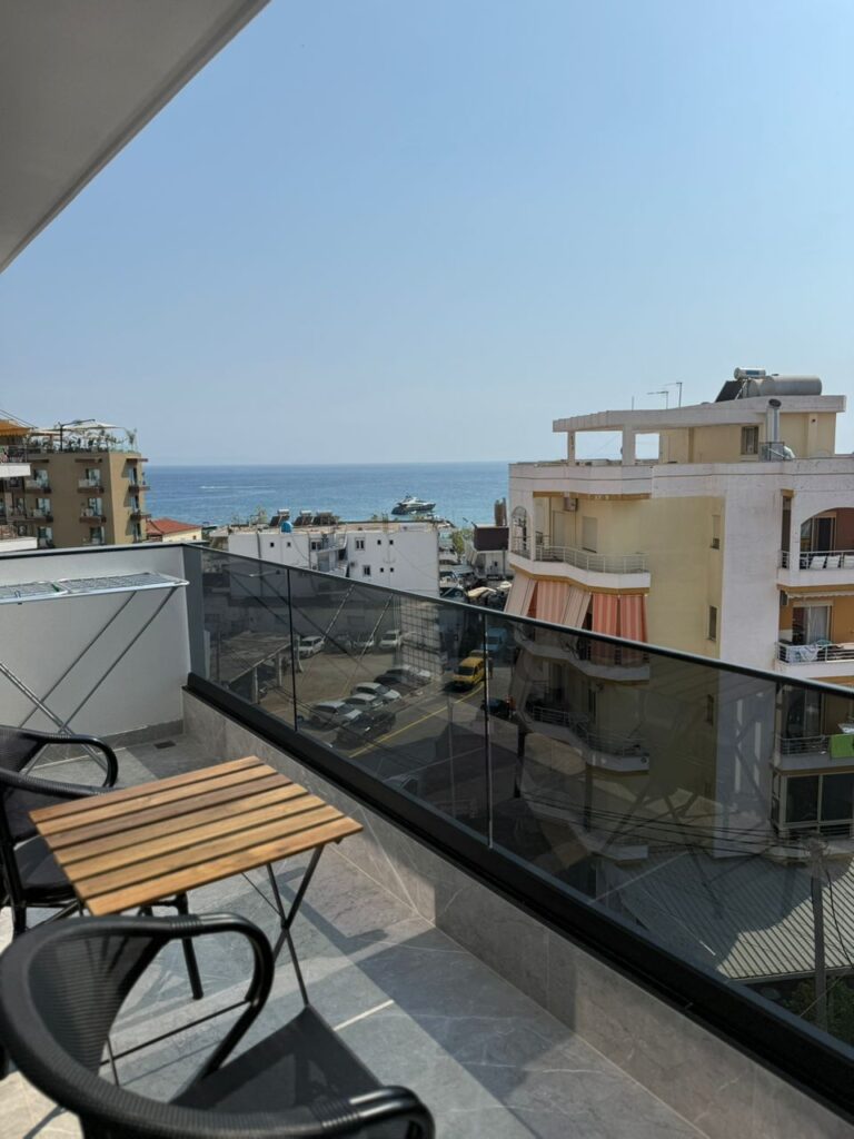 Vironas hotel atmosphere