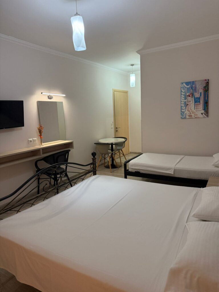 Vironas hotel atmosphere