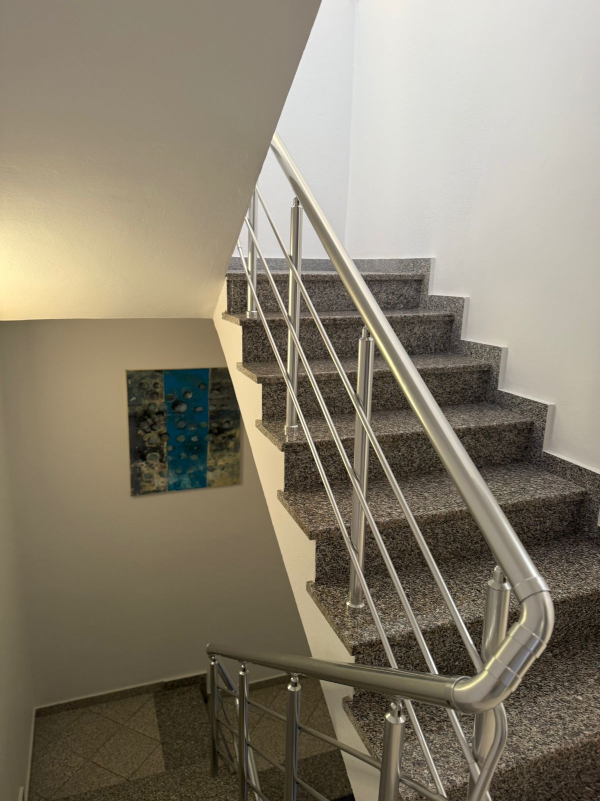 Vironas gallery image